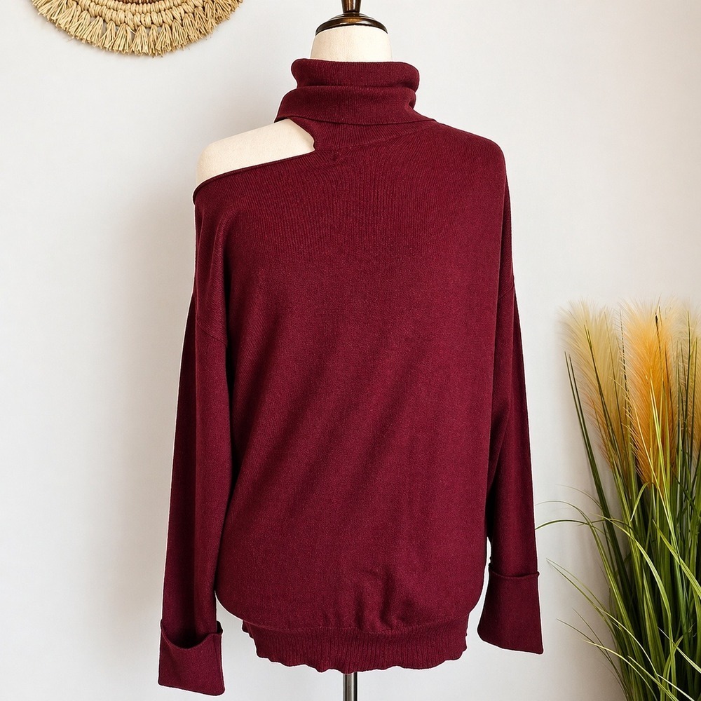 525 America NEW Burgundy Collarbone Cut-out Oversized Sweater SZ Small Y2K Chic - Picture 6 of 12